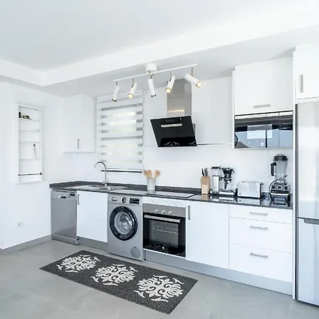 Apartment Fuer 4 Personen Ca 80 Qm In Nerja, Andalusien Costa Del Sol *
